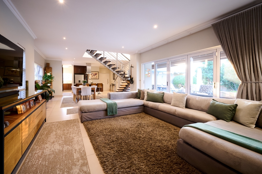 3 Bedroom Property for Sale in Waterfall Country Village Gauteng