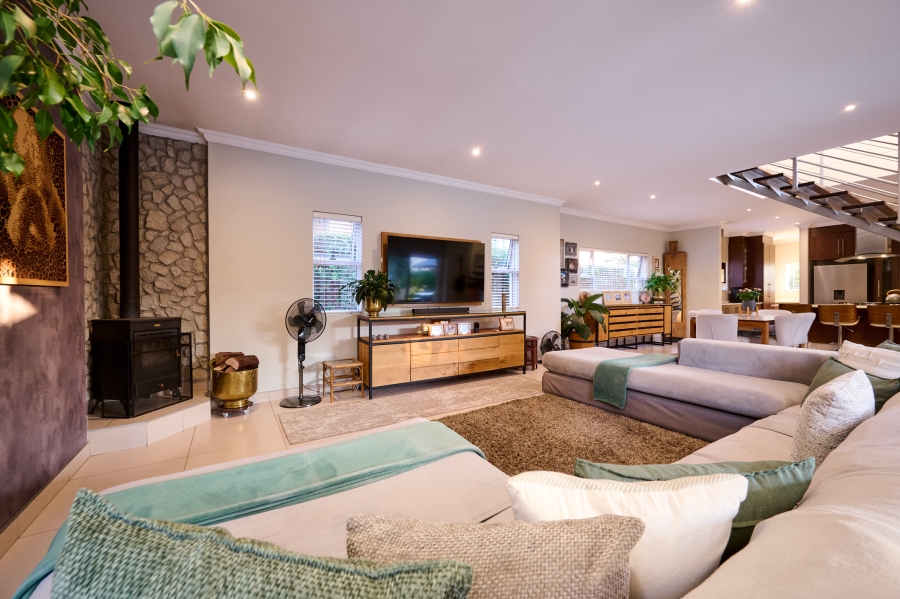 3 Bedroom Property for Sale in Waterfall Country Village Gauteng