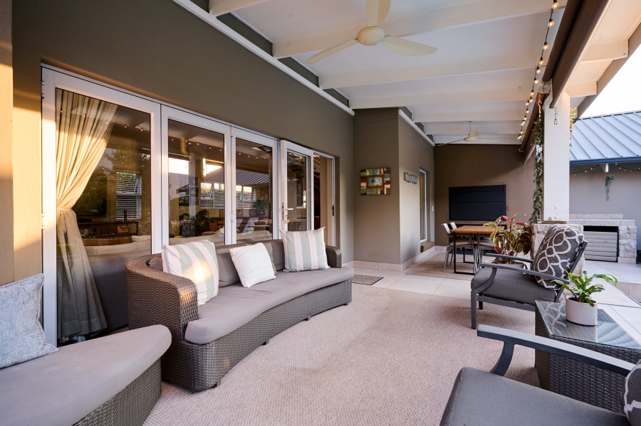 3 Bedroom Property for Sale in Waterfall Country Village Gauteng