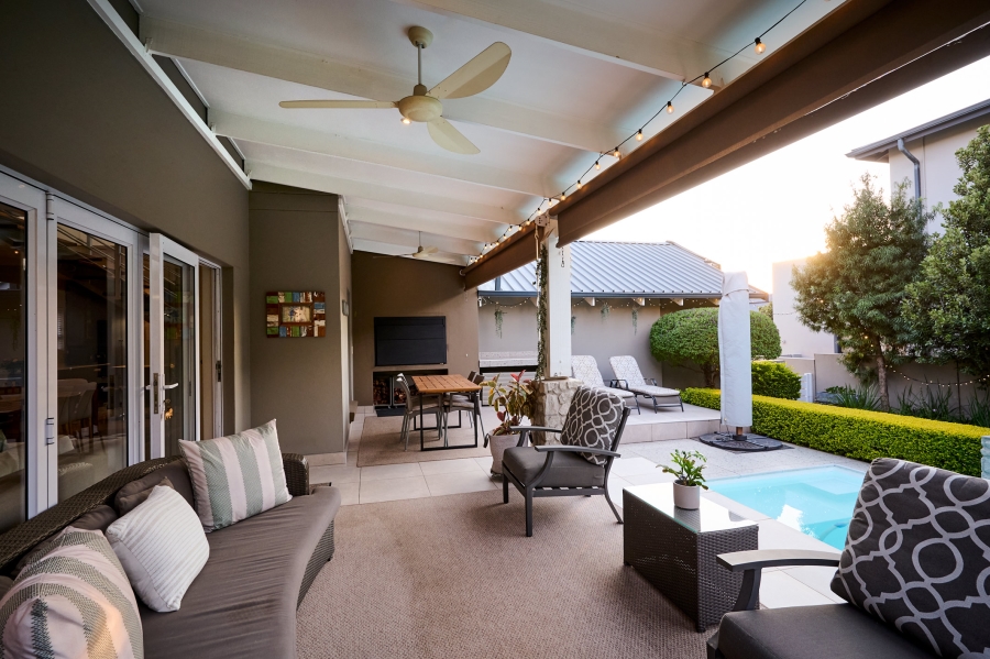 3 Bedroom Property for Sale in Waterfall Country Village Gauteng