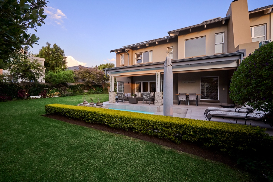 3 Bedroom Property for Sale in Waterfall Country Village Gauteng