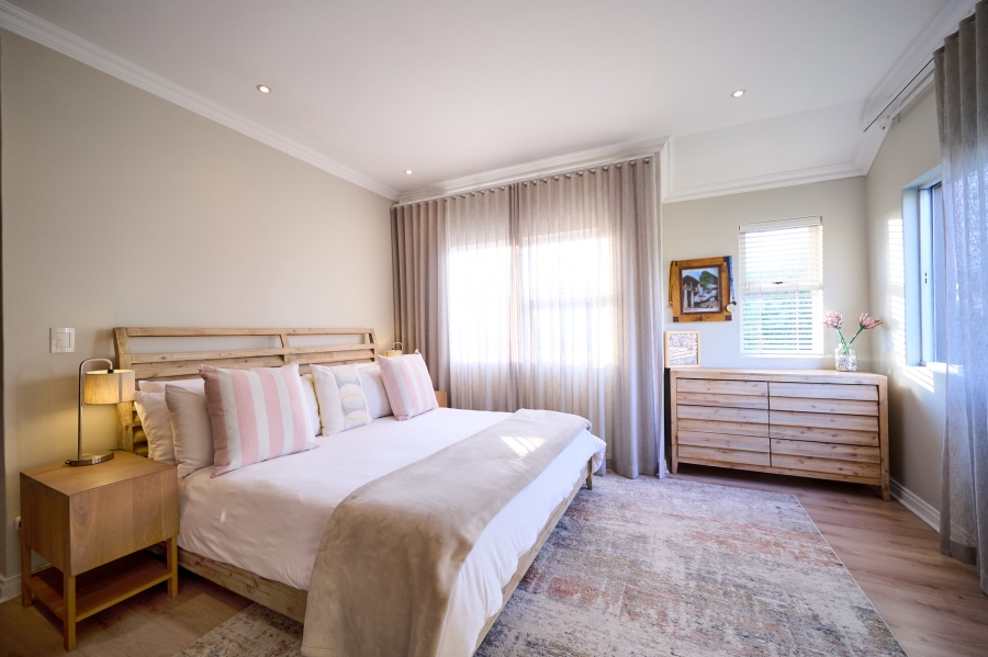 3 Bedroom Property for Sale in Waterfall Country Village Gauteng