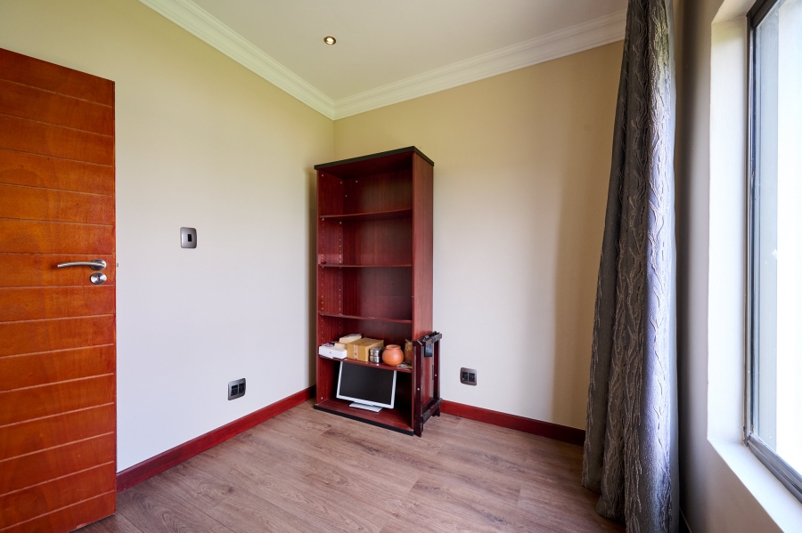 3 Bedroom Property for Sale in Carlswald North Estate Gauteng