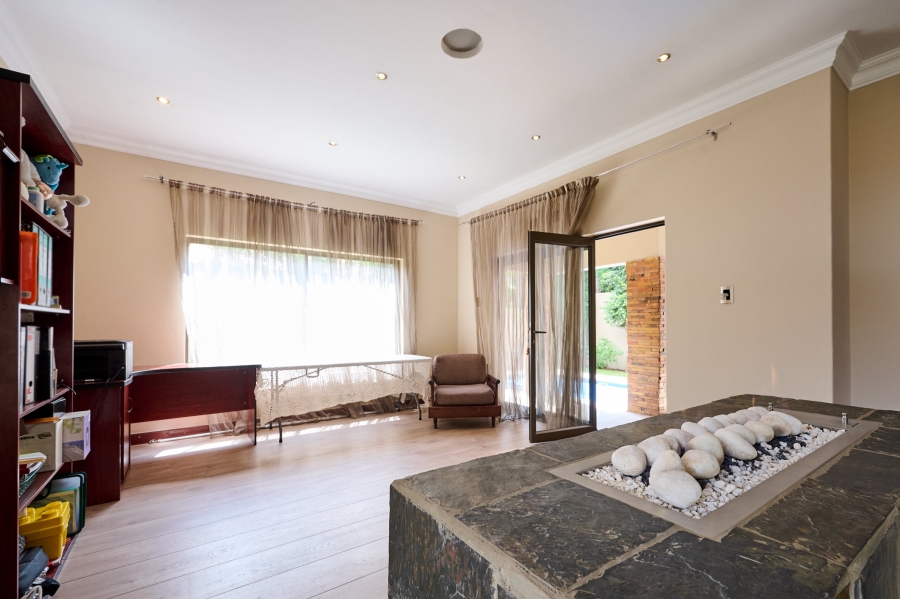 3 Bedroom Property for Sale in Carlswald North Estate Gauteng