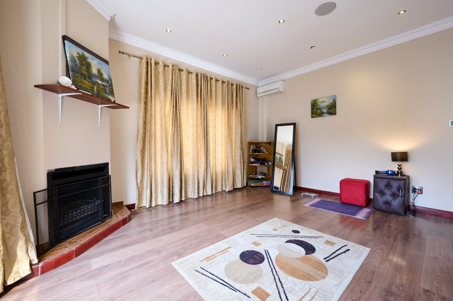 3 Bedroom Property for Sale in Carlswald North Estate Gauteng