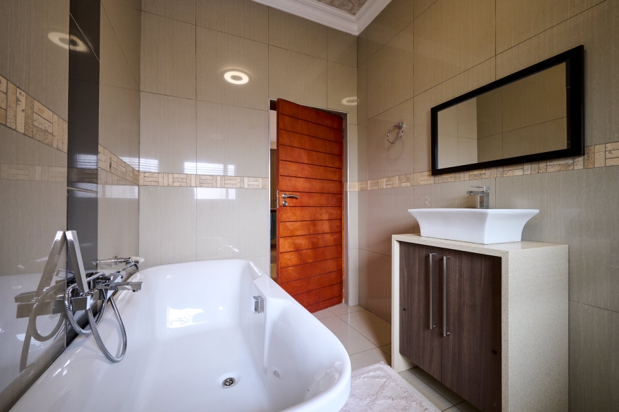 3 Bedroom Property for Sale in Carlswald North Estate Gauteng