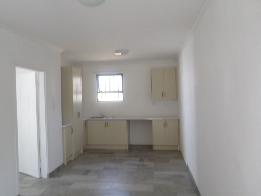 To Let 1 Bedroom Property for Rent in Knoppieslaagte Gauteng