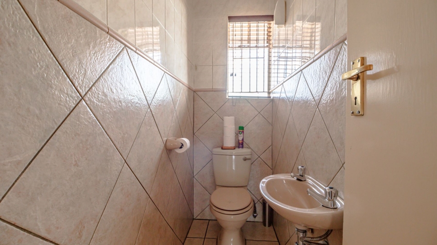 4 Bedroom Property for Sale in Croydon Gauteng