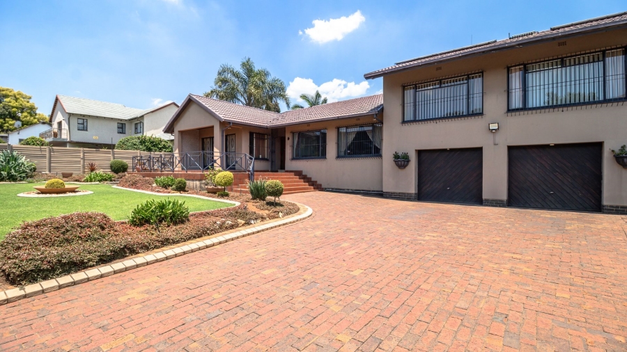 4 Bedroom Property for Sale in Croydon Gauteng
