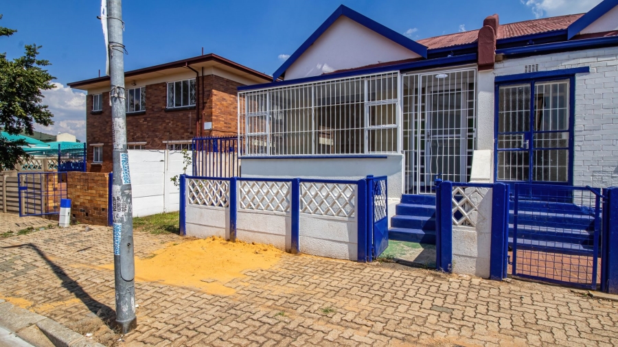 To Let 3 Bedroom Property for Rent in La Rochelle Gauteng