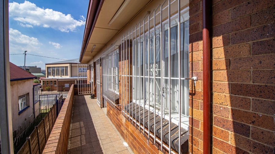 To Let 3 Bedroom Property for Rent in La Rochelle Gauteng