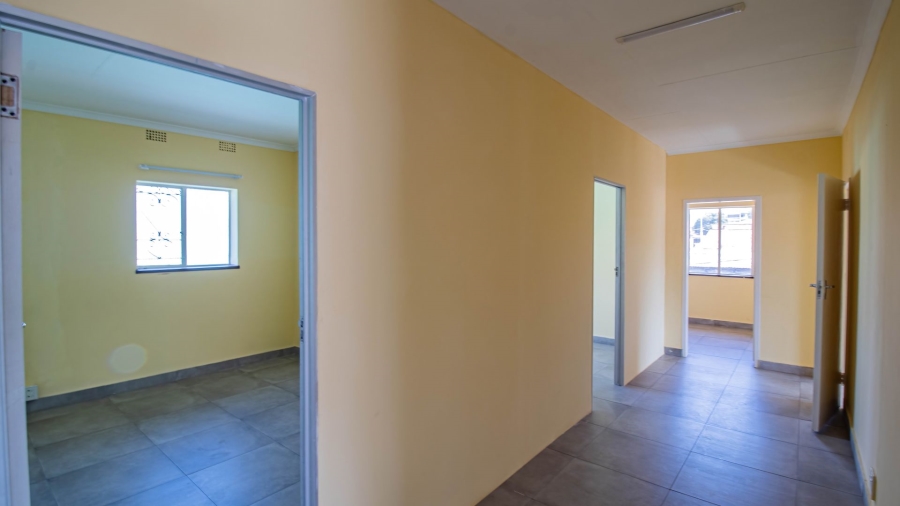 To Let 3 Bedroom Property for Rent in La Rochelle Gauteng