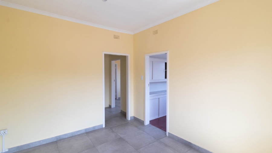 To Let 3 Bedroom Property for Rent in La Rochelle Gauteng