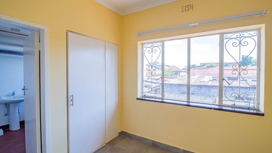 To Let 3 Bedroom Property for Rent in La Rochelle Gauteng