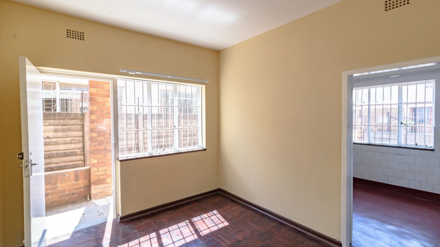 1 Bedroom Property for Sale in La Rochelle Gauteng