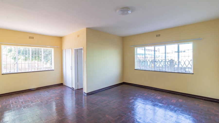 1 Bedroom Property for Sale in La Rochelle Gauteng