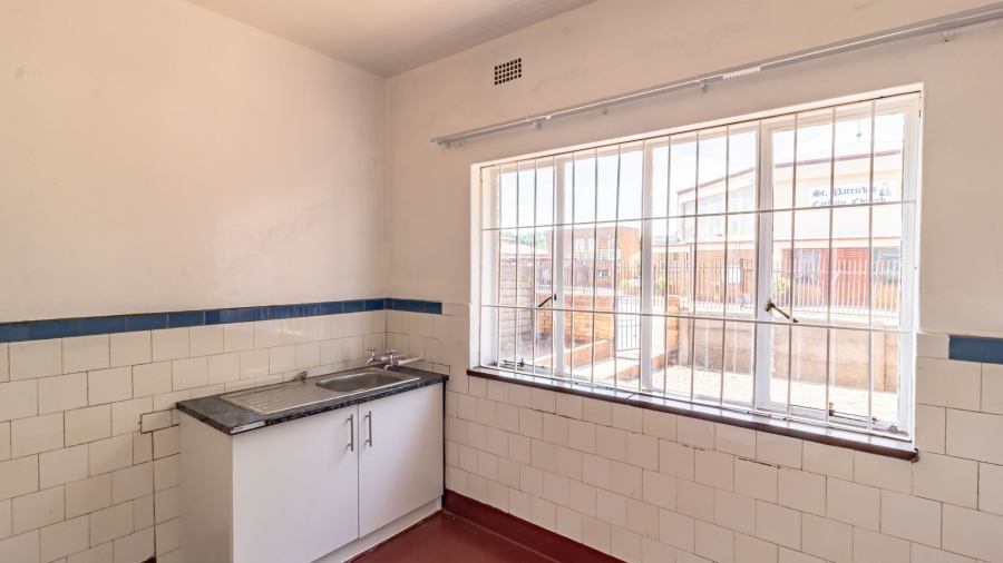 1 Bedroom Property for Sale in La Rochelle Gauteng