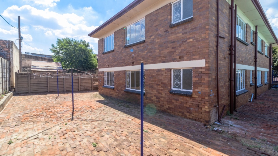 1 Bedroom Property for Sale in La Rochelle Gauteng