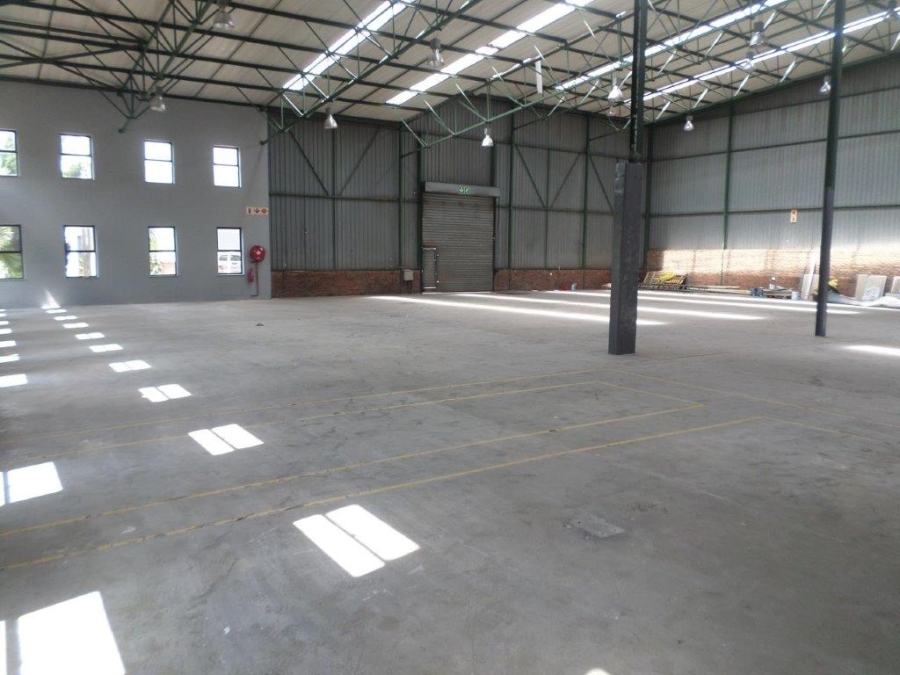 To Let commercial Property for Rent in Randjespark Gauteng
