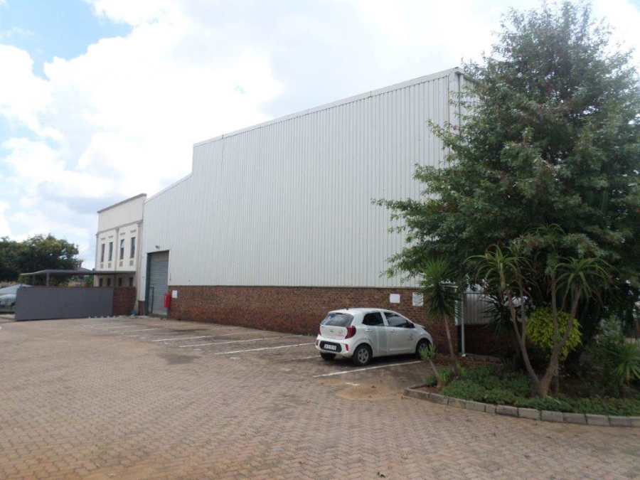To Let commercial Property for Rent in Randjespark Gauteng
