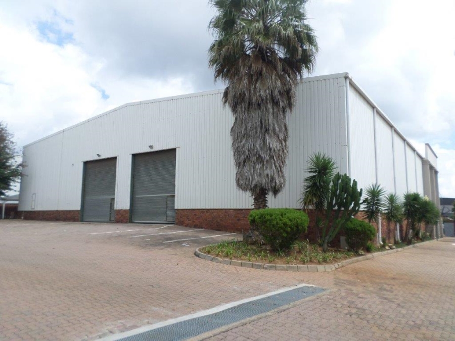 To Let commercial Property for Rent in Randjespark Gauteng