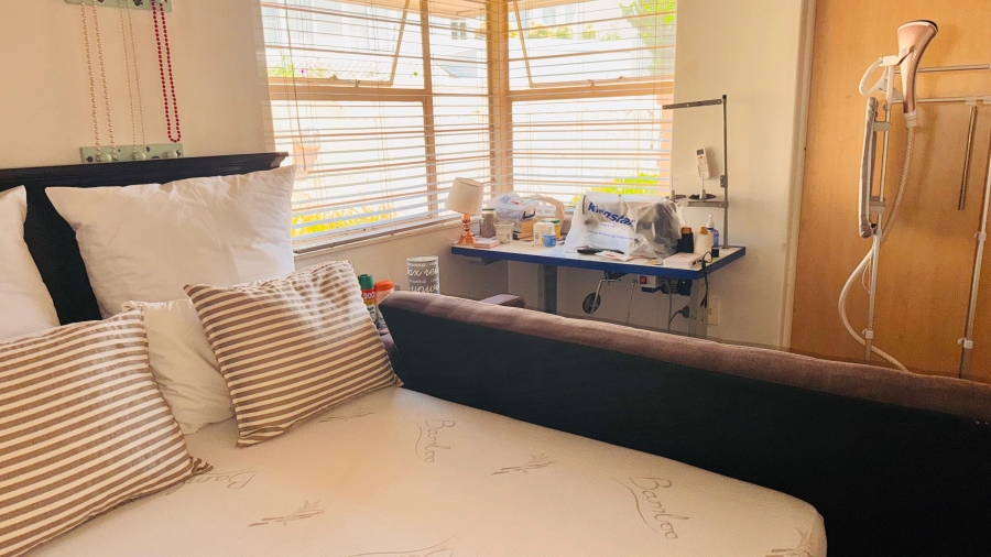 2 Bedroom Property for Sale in Woodmead Gauteng