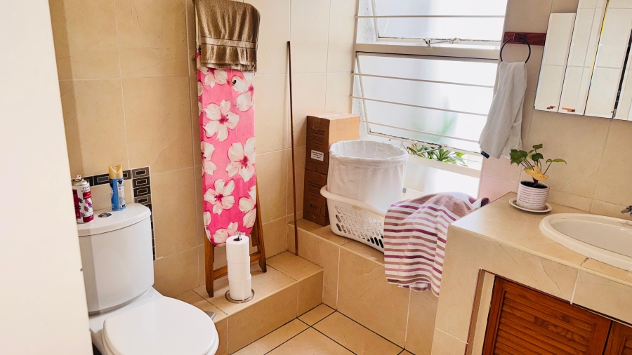 2 Bedroom Property for Sale in Woodmead Gauteng