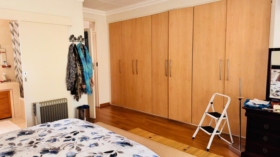 2 Bedroom Property for Sale in Woodmead Gauteng