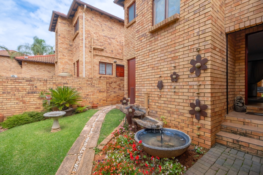 4 Bedroom Property for Sale in Willowbrook Gauteng