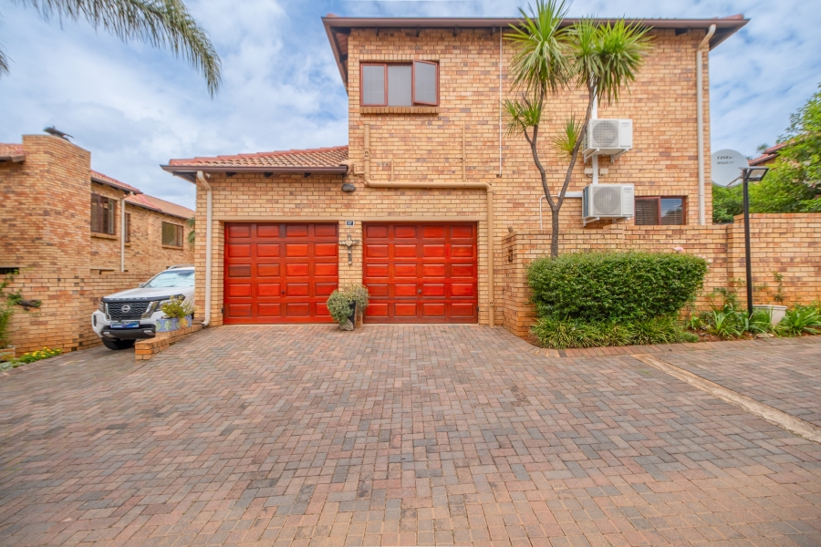 4 Bedroom Property for Sale in Willowbrook Gauteng