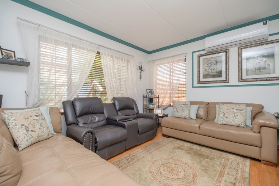 4 Bedroom Property for Sale in Willowbrook Gauteng