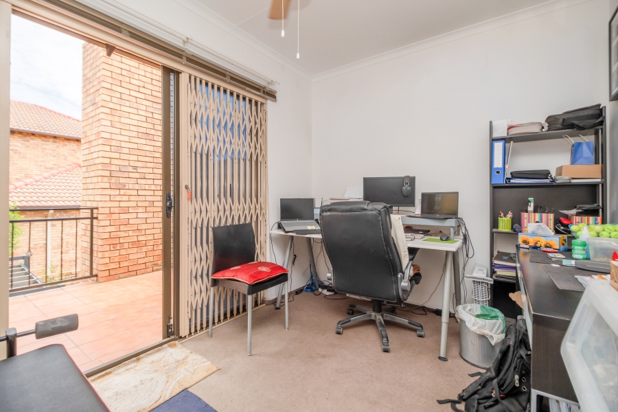 4 Bedroom Property for Sale in Willowbrook Gauteng