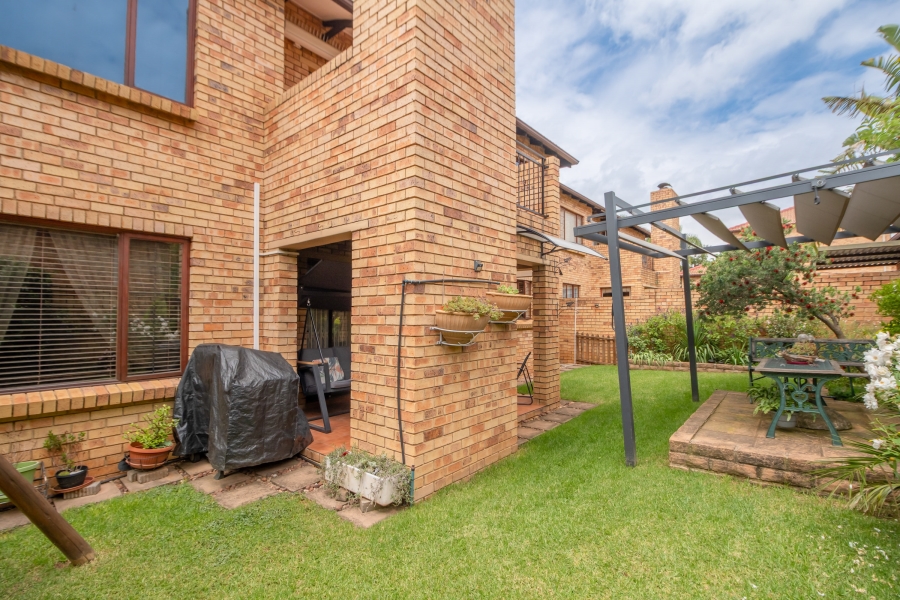 4 Bedroom Property for Sale in Willowbrook Gauteng