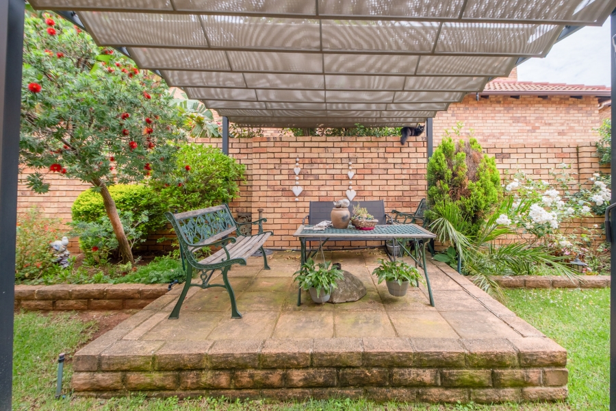 4 Bedroom Property for Sale in Willowbrook Gauteng