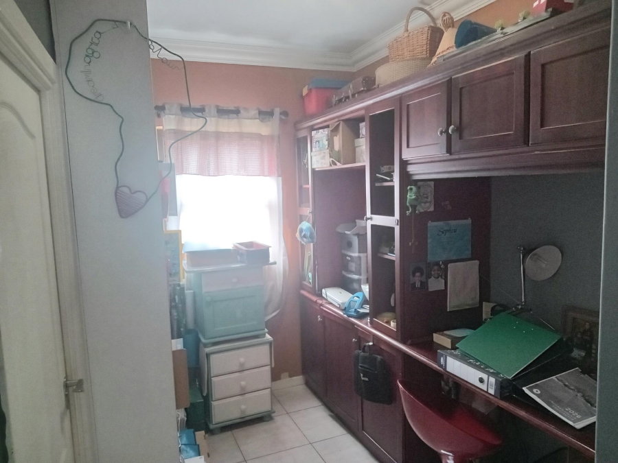 4 Bedroom Property for Sale in Kensington Gauteng