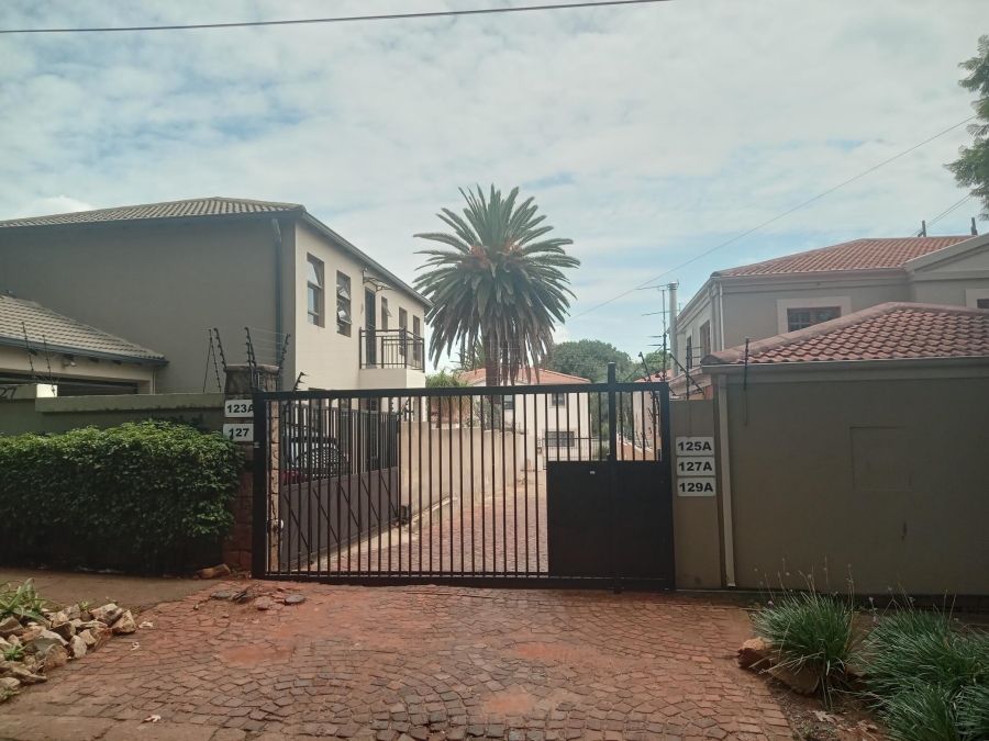 4 Bedroom Property for Sale in Kensington Gauteng