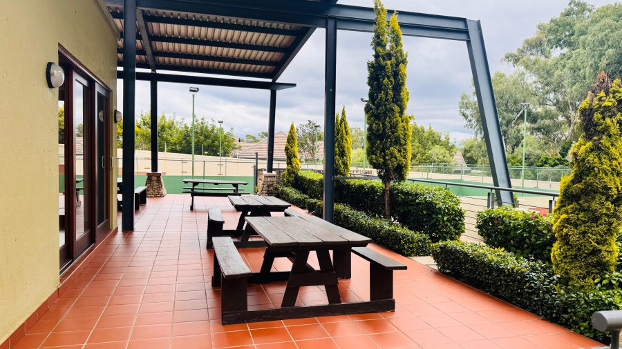 2 Bedroom Property for Sale in Douglasdale Gauteng