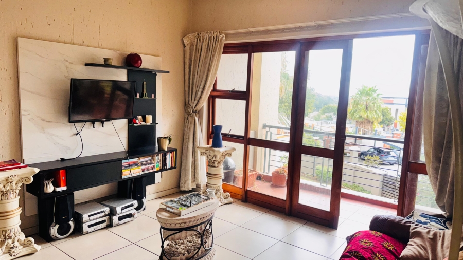2 Bedroom Property for Sale in Douglasdale Gauteng