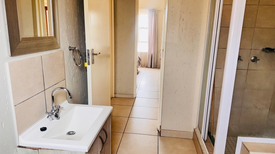 2 Bedroom Property for Sale in Douglasdale Gauteng