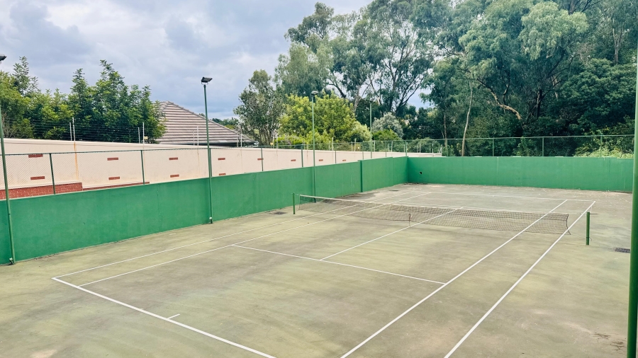 2 Bedroom Property for Sale in Douglasdale Gauteng