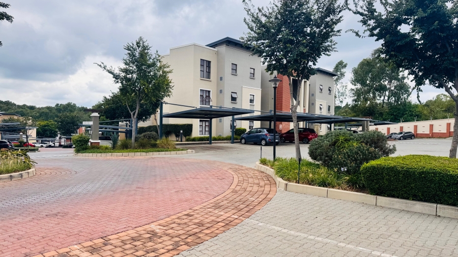 2 Bedroom Property for Sale in Douglasdale Gauteng