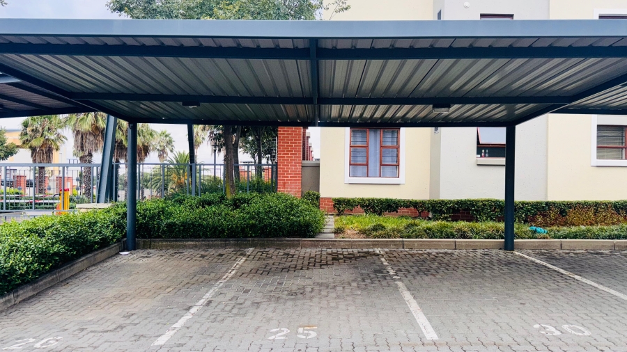 2 Bedroom Property for Sale in Douglasdale Gauteng