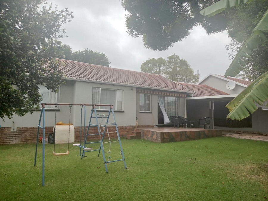 3 Bedroom Property for Sale in Northwold Gauteng