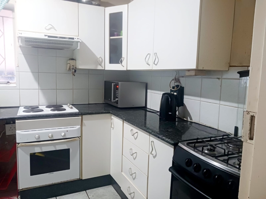 2 Bedroom Property for Sale in Windsor West Gauteng