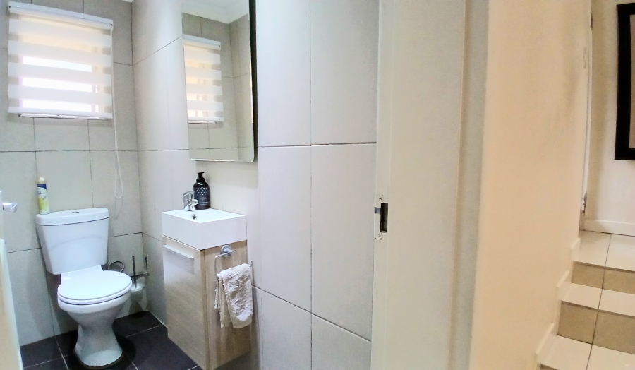 4 Bedroom Property for Sale in Quellerina Gauteng