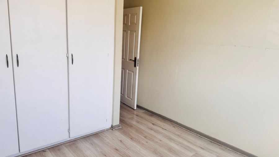 2 Bedroom Property for Sale in Noordhang Gauteng