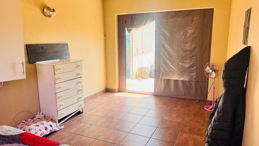 2 Bedroom Property for Sale in Noordhang Gauteng