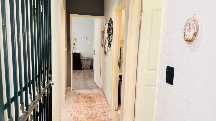 4 Bedroom Property for Sale in Meadowhurst Gauteng