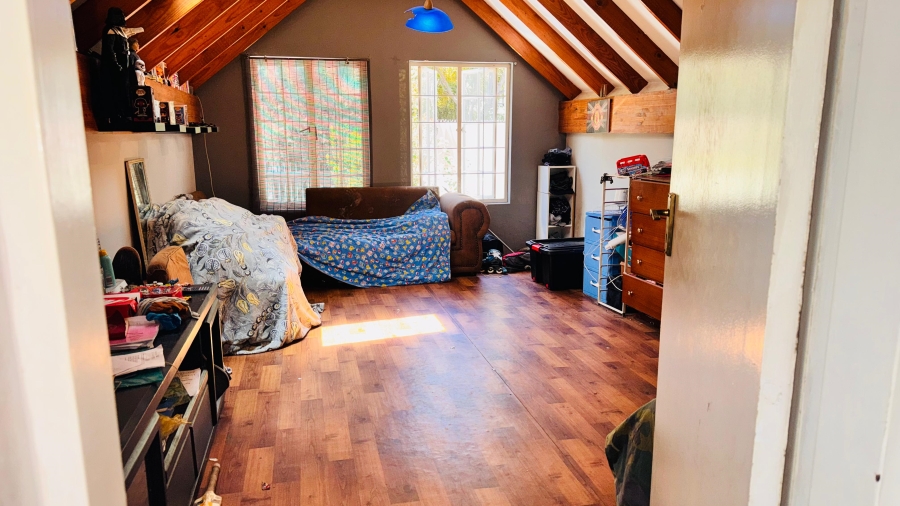 4 Bedroom Property for Sale in Meadowhurst Gauteng