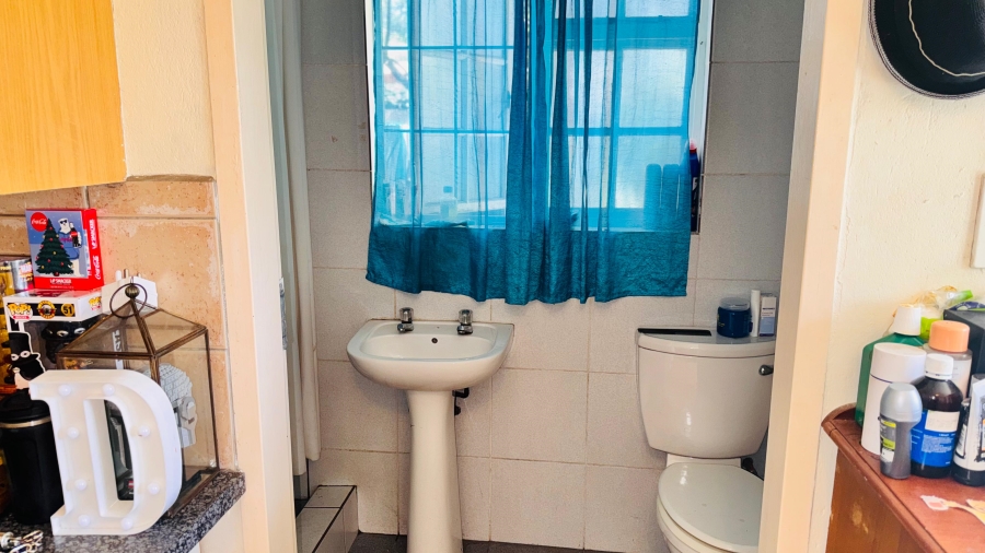 4 Bedroom Property for Sale in Meadowhurst Gauteng